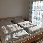 Am Stadtrand Von Грац